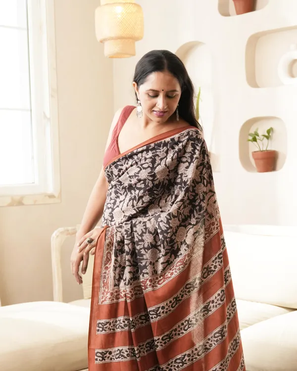 Black_Cotton_Jaal_Print_Mul_Saree_For_Women